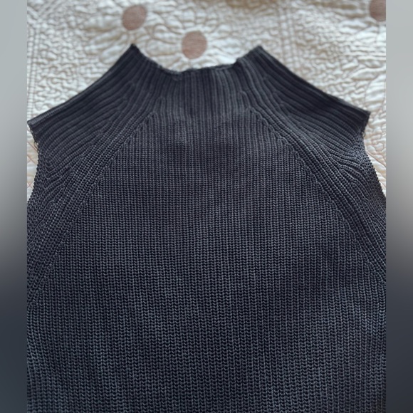 Aritzia Wilfred Black Knit Cut-out sleeve Mock-neck Top - Picture 14 of 14